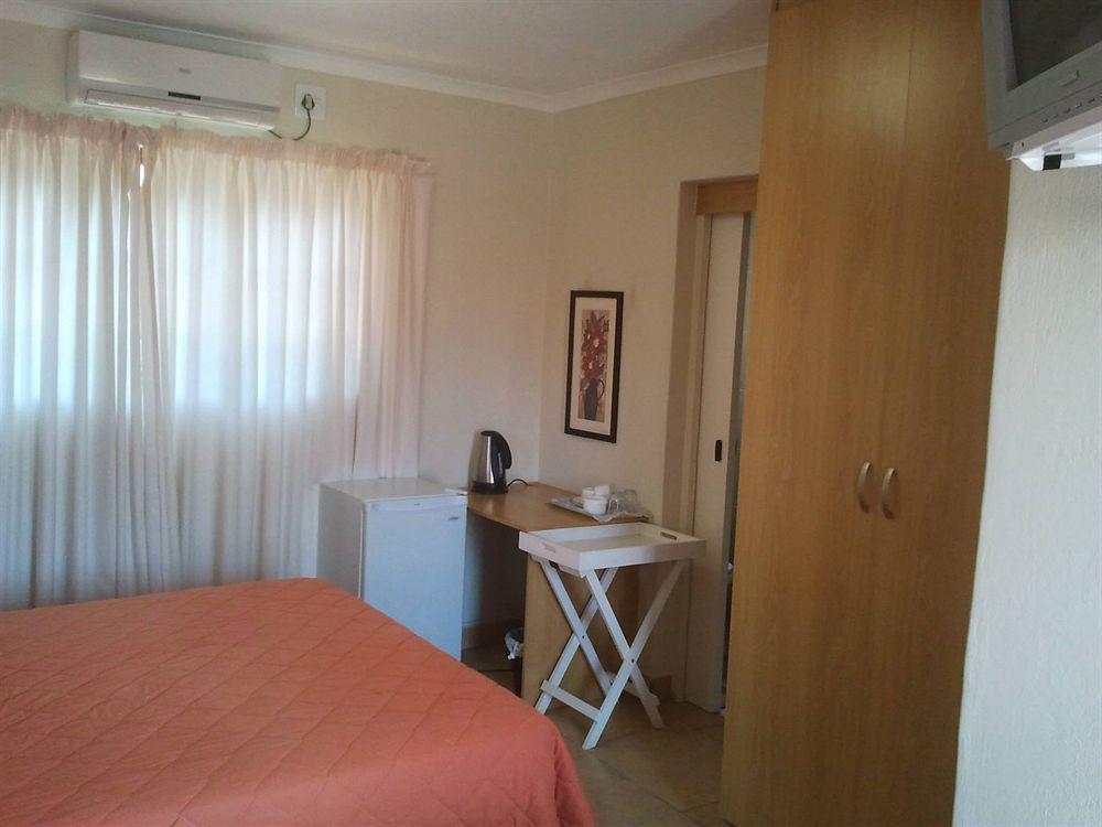 Country Link Guest Lodge كوماتيبورت المظهر الخارجي الصورة