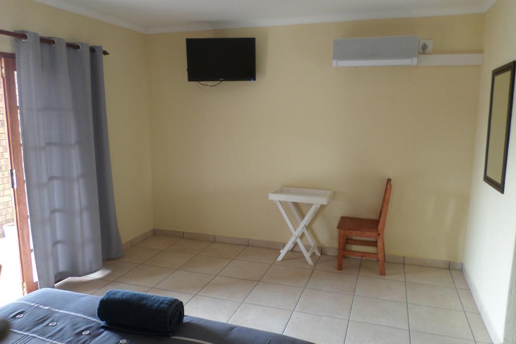 Country Link Guest Lodge كوماتيبورت المظهر الخارجي الصورة