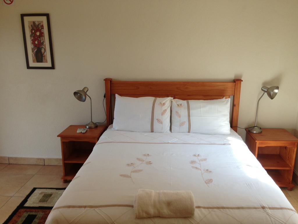 Country Link Guest Lodge كوماتيبورت المظهر الخارجي الصورة