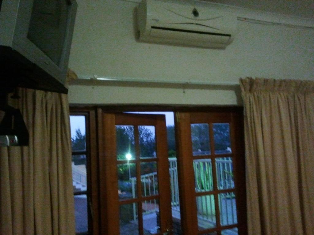 Country Link Guest Lodge كوماتيبورت الغرفة الصورة