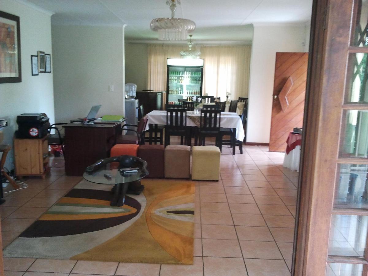 Country Link Guest Lodge كوماتيبورت المظهر الخارجي الصورة